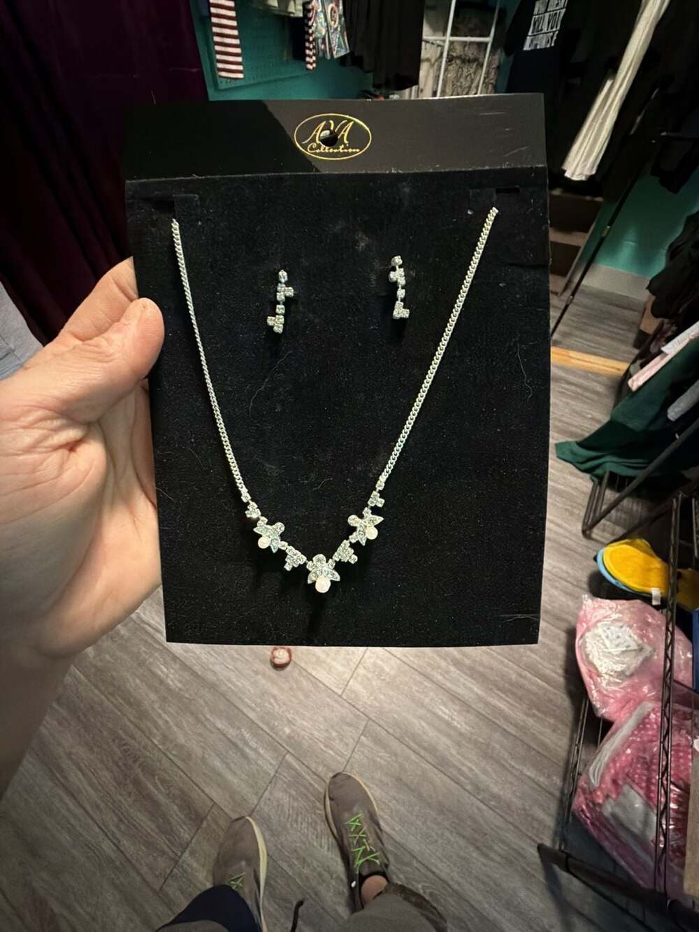 DS0001 AVA Collection Necklace and Earring Set